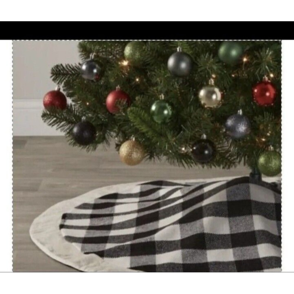 Wondershop Buffalo Plaid Christmas Tree Skirt Black/Ivory Wool Blend 48”  42-54”